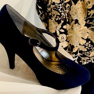 Navy Blue Heals with T-strap